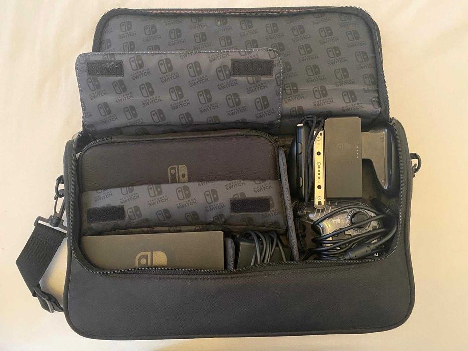 Consola Nintendo Switch+ jogos+ Mala+ Estojo
