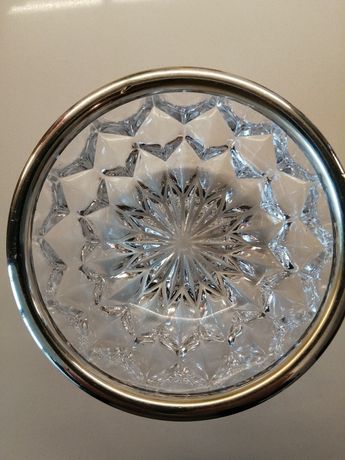 Taça em vidro lapidado