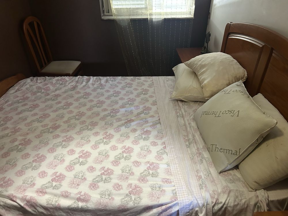 Cama de Casal em Madeira – Robusta e Elegante