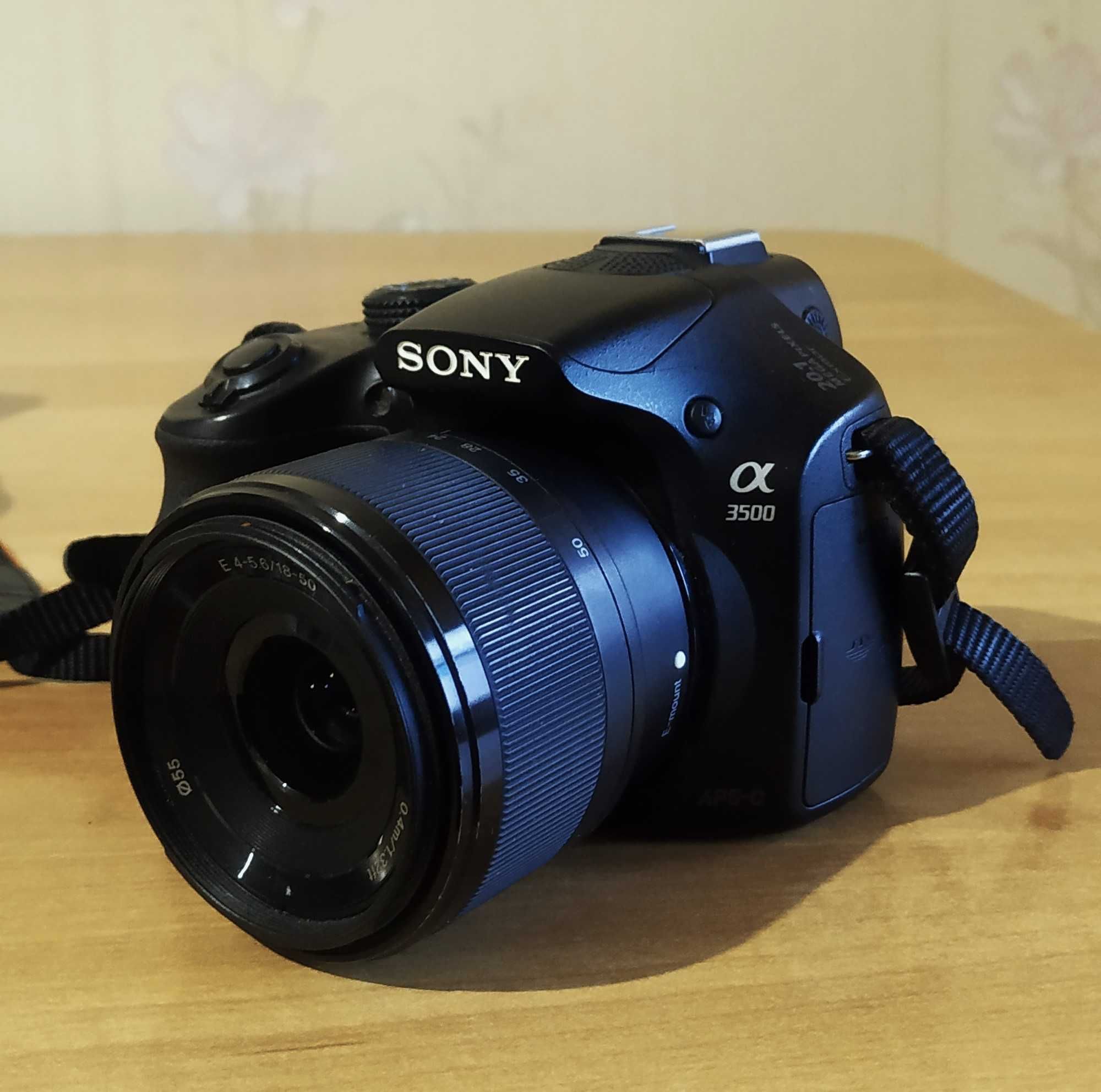 Фотоапарат Sony Alpha 3500 18-50mm б/у