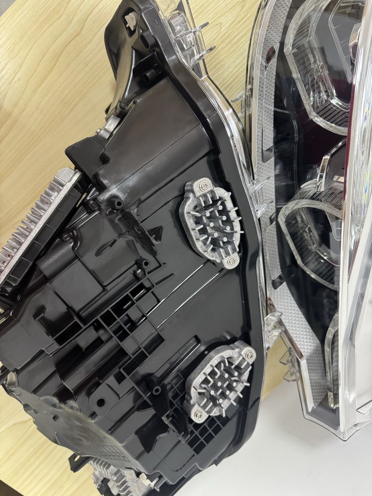 BMW F30 2012-2019 р , фари передні