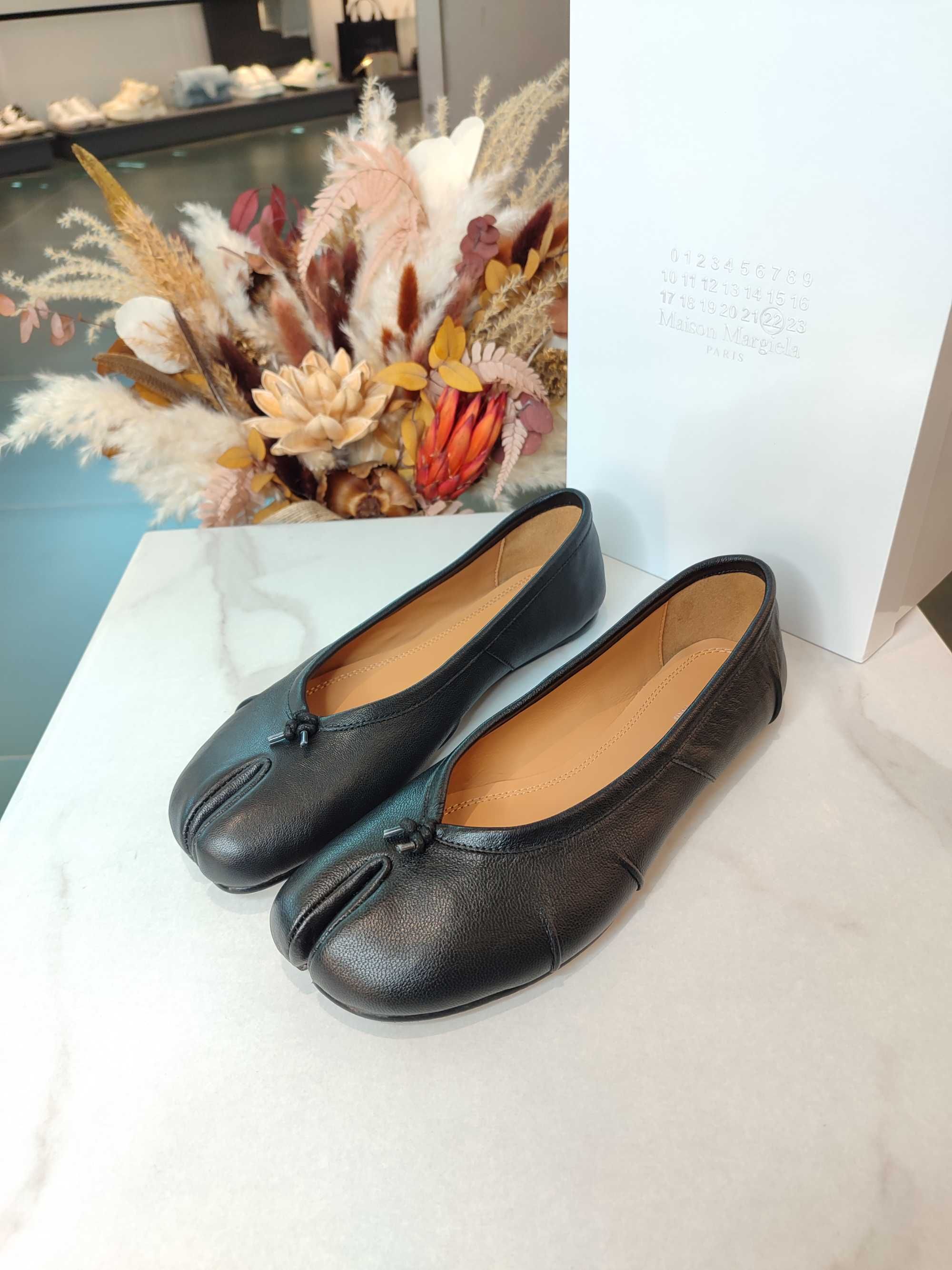 Балетки Maison Margiela Tabi Ballet Flats Black