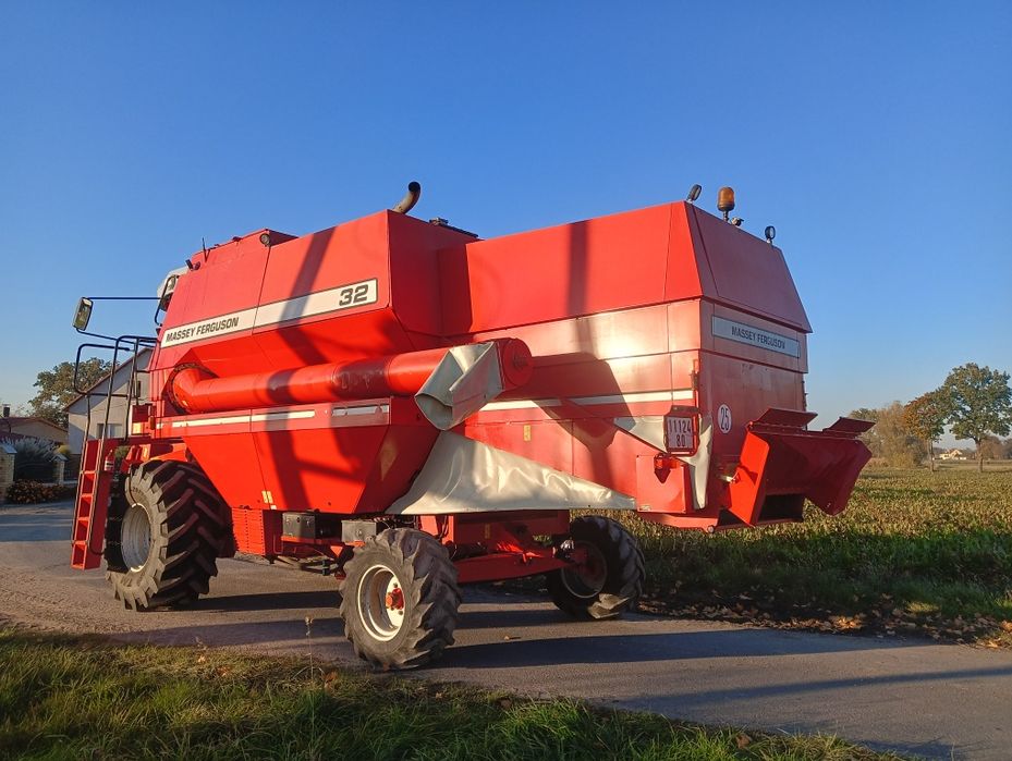 Massey Ferguson 32
