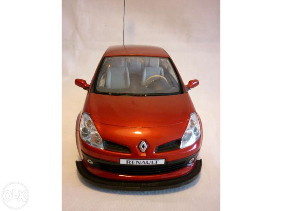 Renault Clio telecomandado