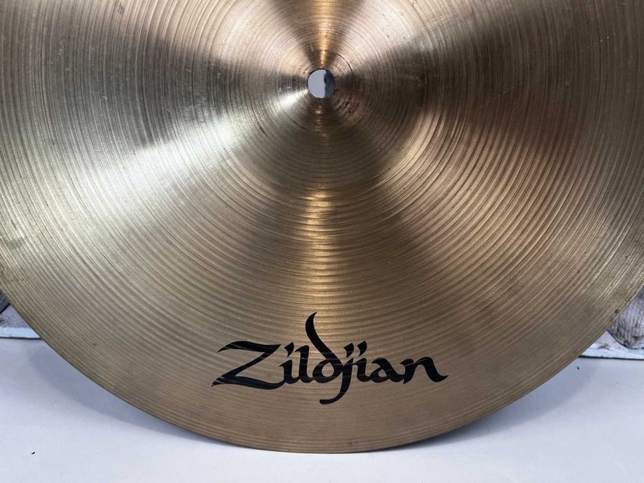 Zildjian Avedis Thin Crash 17” -  Talerz do perkusji 90s 1134g USA