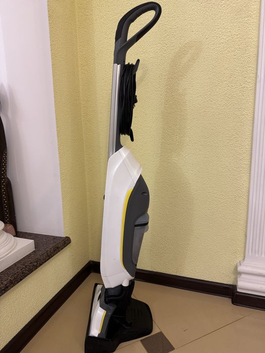 Karcher FC5 Premium підлогомийна машина електрошвабра