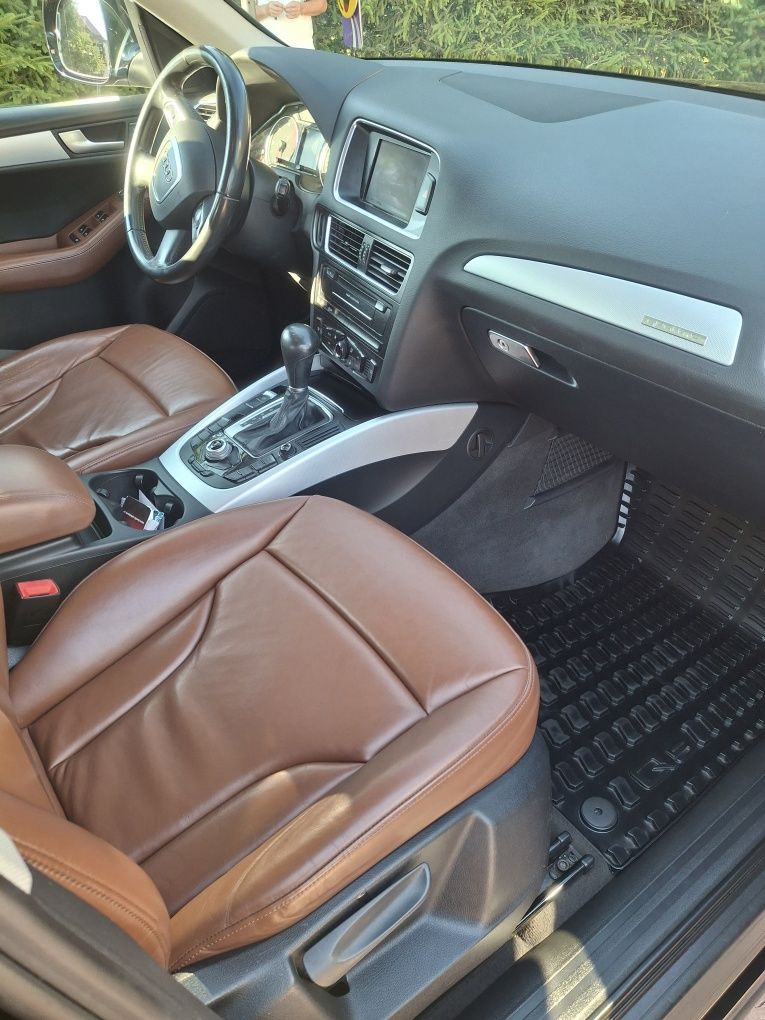 Audi Q5 2.0tdi automat 2012
