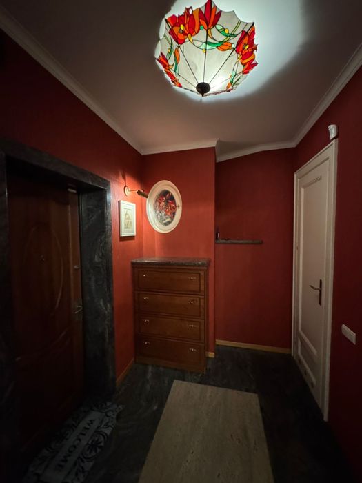 Оренда 4-кімн. квартири в центрі міста