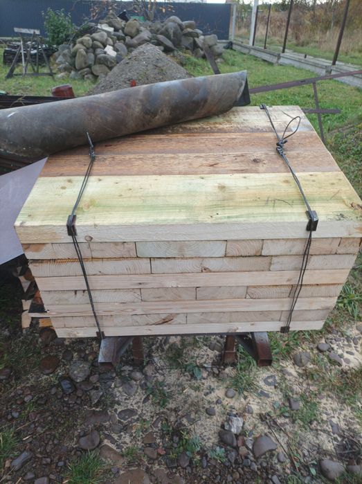 Подушки під лапи автокрана.