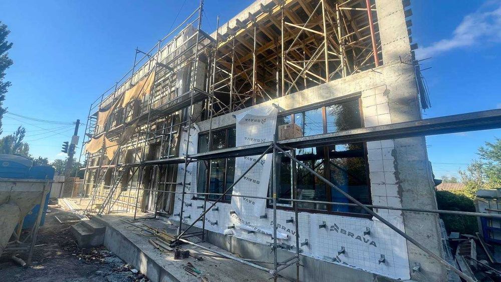 Комерційне приміщення 144 м² — ідеальне під школу, студію або офіс.