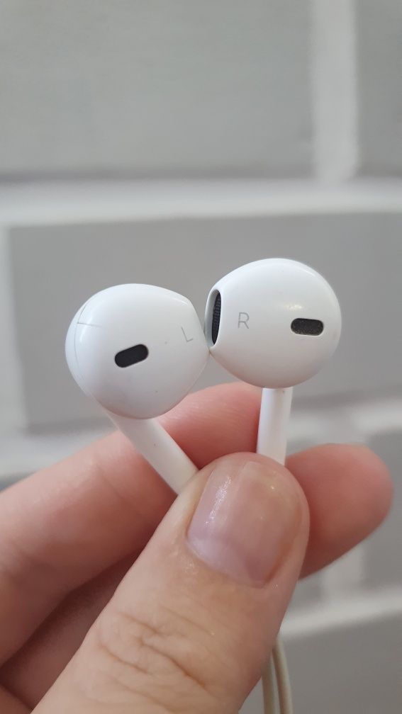 Проводні навушники  Аpple EarPods with lightning