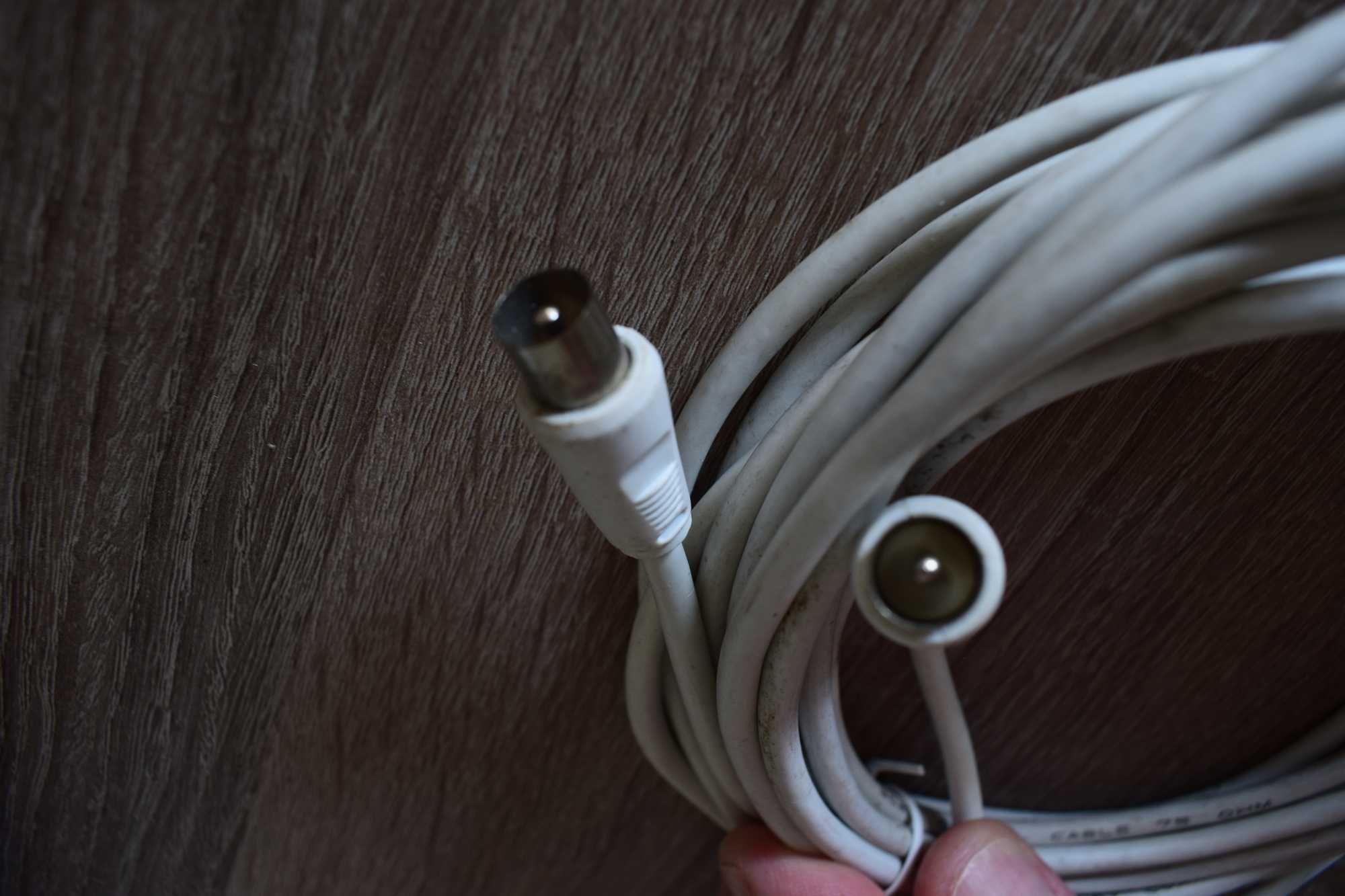 Kabel koncentryczny z wejściami - 5 metrów .
