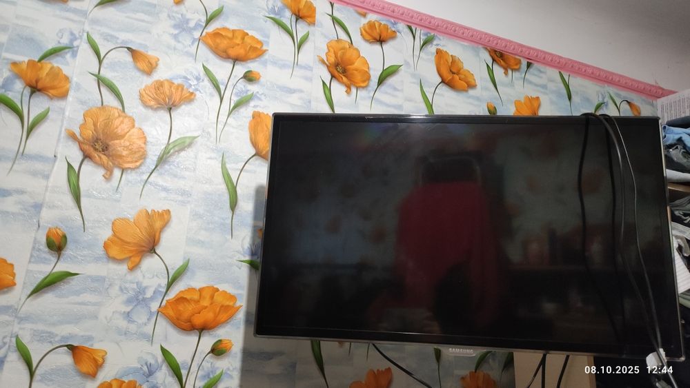 Продам телевізор терміново