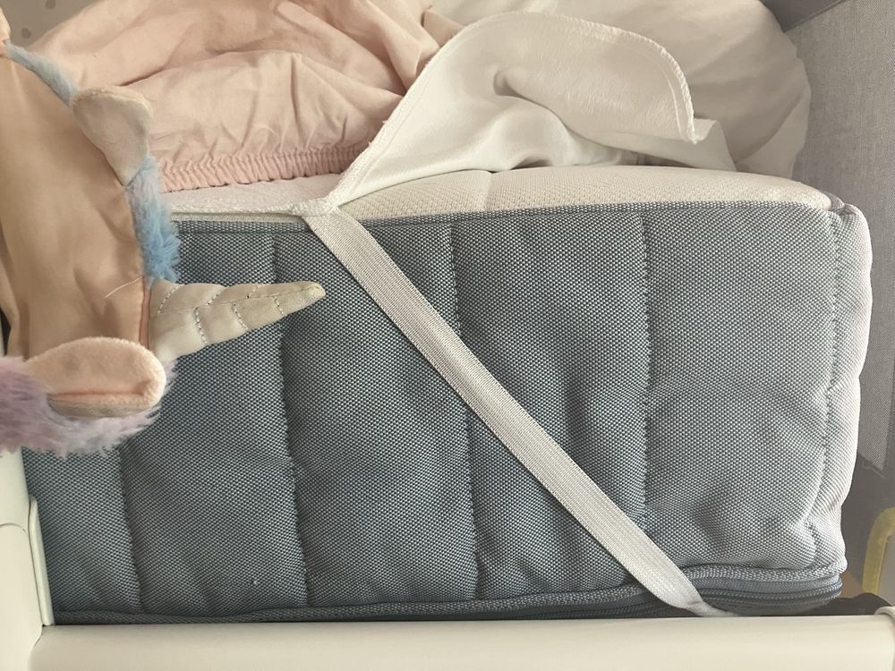 Cama alta Ikea Vitval com colchão