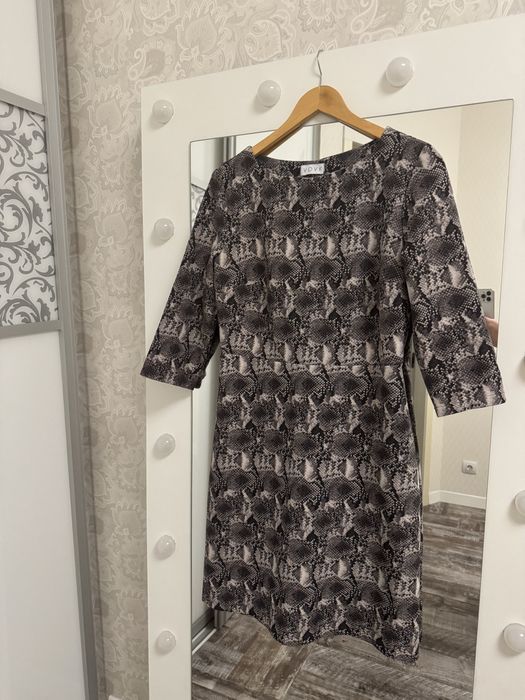 Платье женское фирменное VOVK