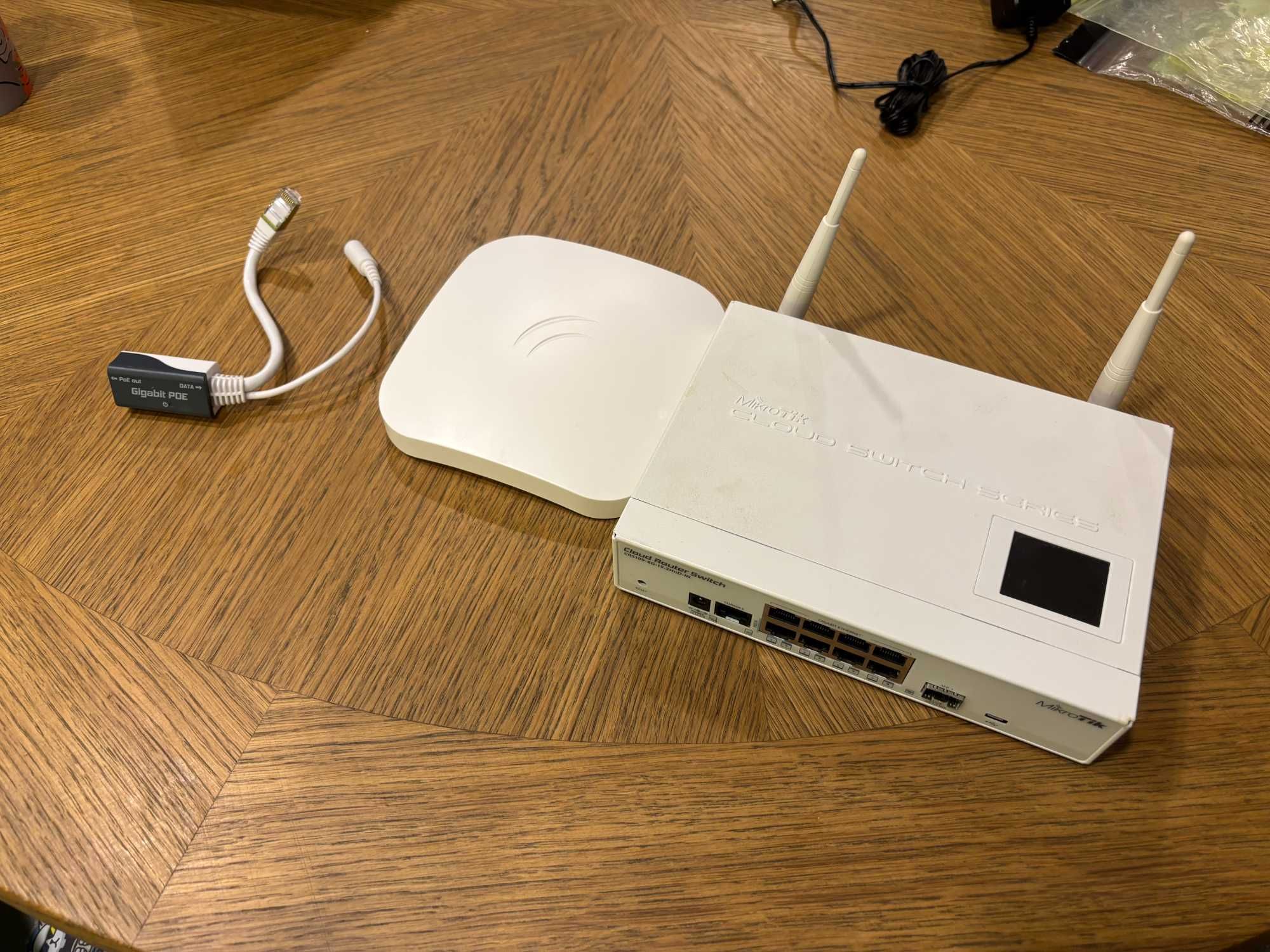 Mikrotik CRS109-8G-1S-2HnD-IN + Mikrotik cAP AC 8 гігабіт слотів