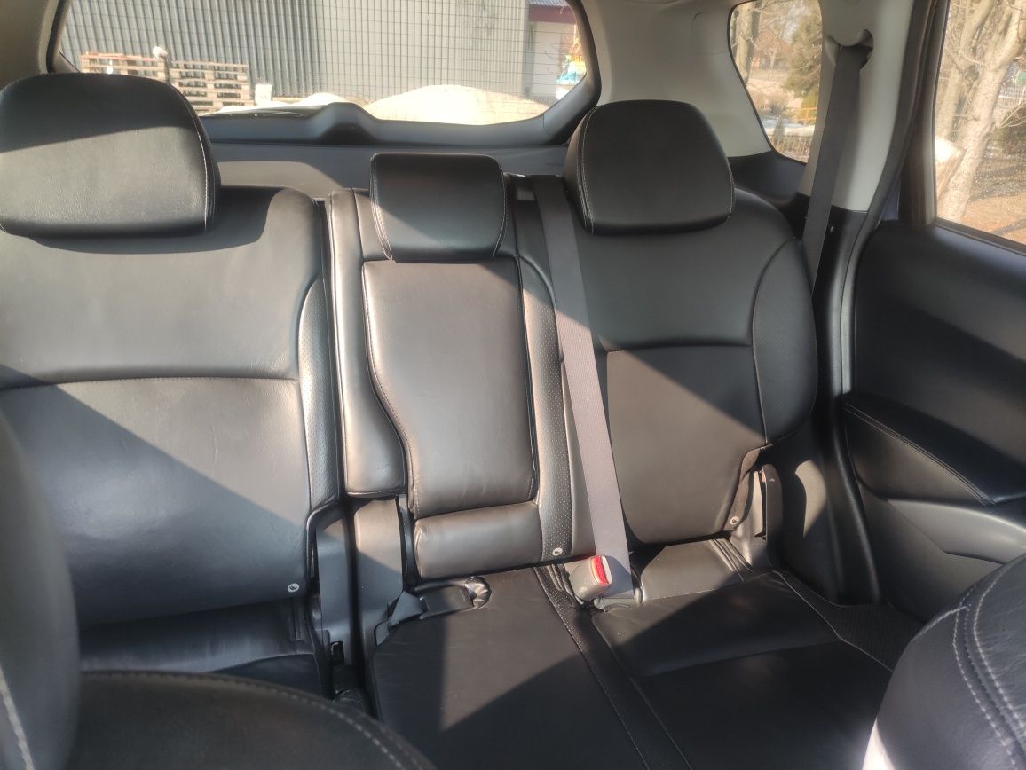 Peugeot 4007 2.2 дизель повний привід читати опис