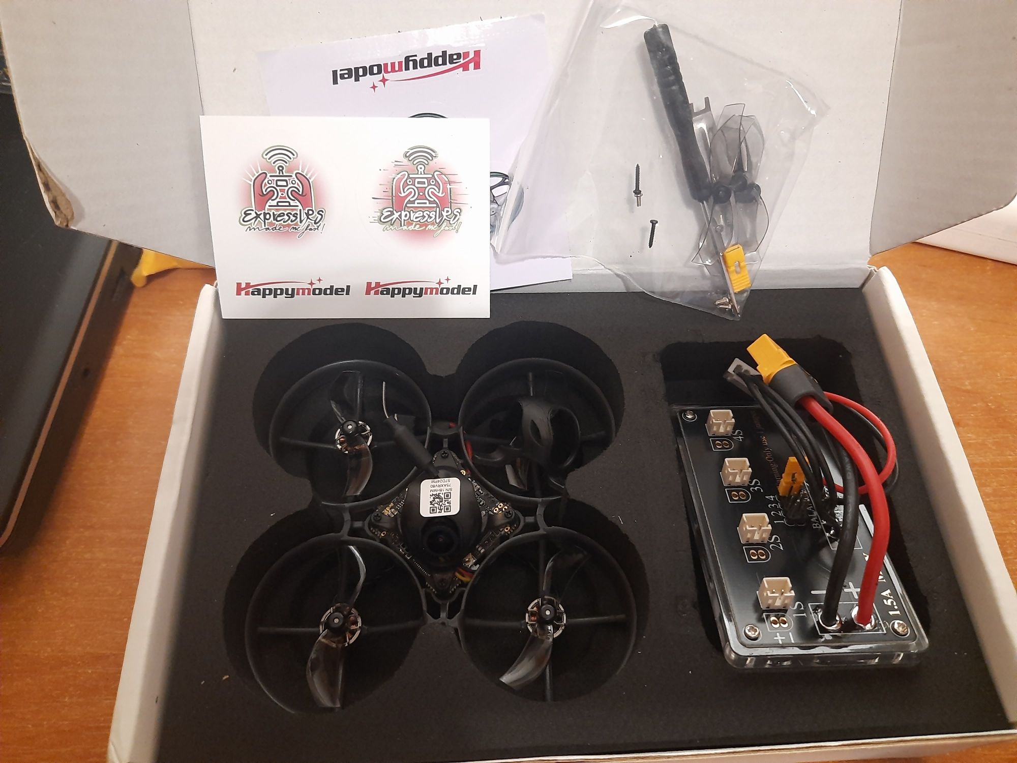 Mobula 7. Гарний дрон для навчання FPV