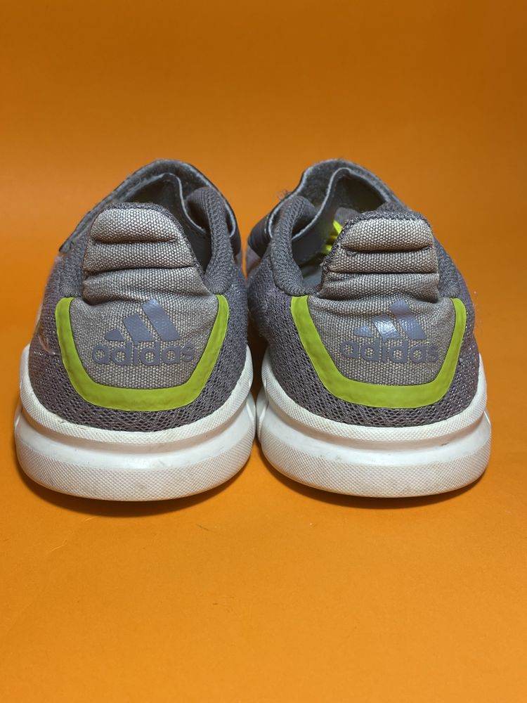 Адідас Adidas кросівки 27р