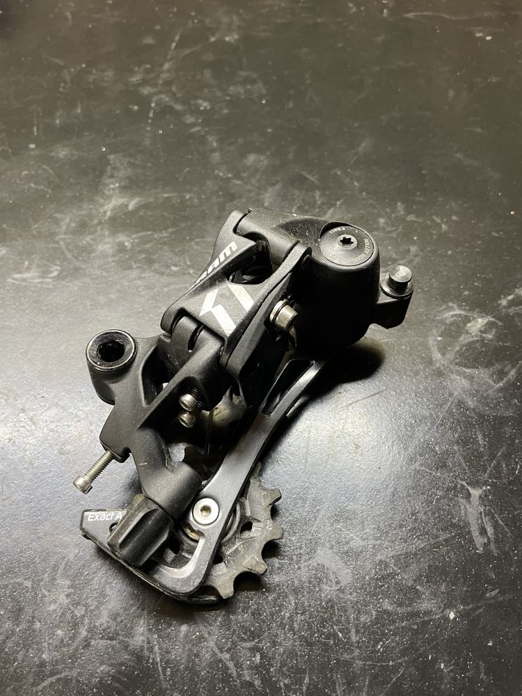 Przerzutka tył Sram Apex 11s