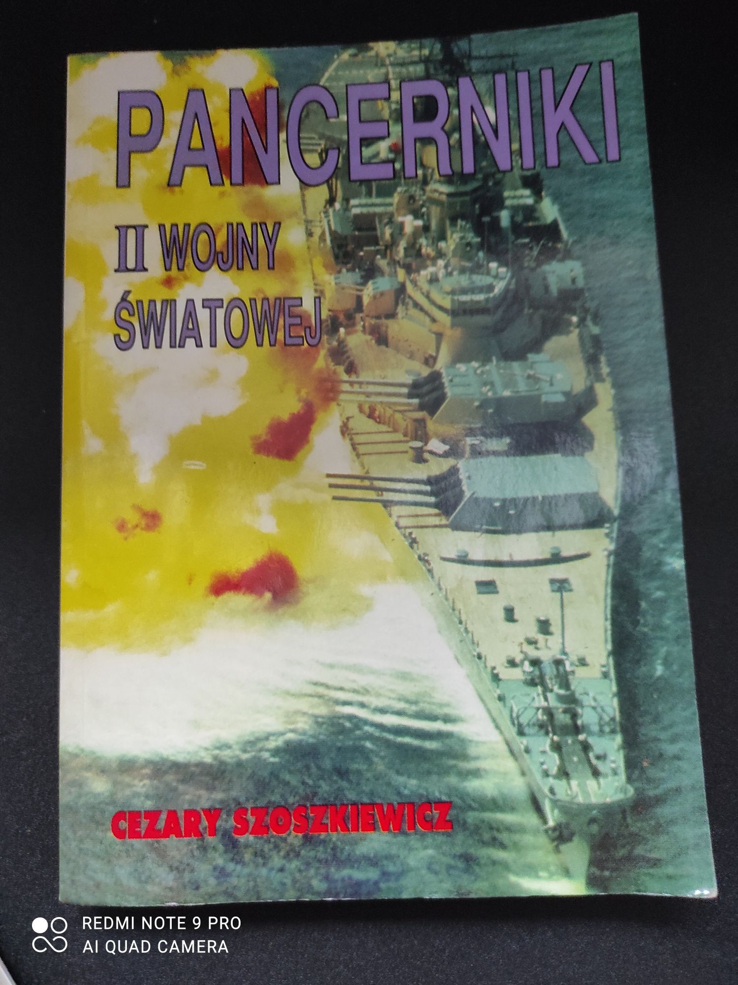 Pancerniki II wojny światowej oraz Historią Pancernika 3 książki