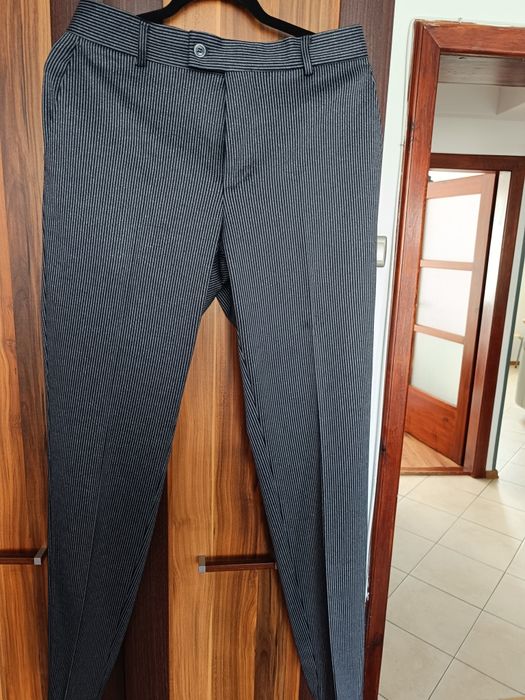 Garnitur Slimfit. NOWY