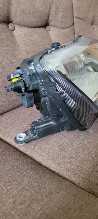 Lampa reflektor przód lewy prawy Skoda Rapid