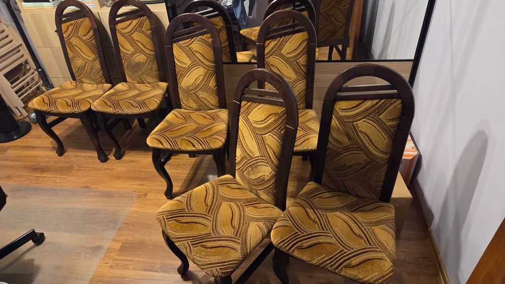 krzesła ; 8 krzeseł ; meble do salonu