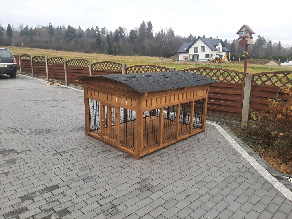 Kojec dla psa drewniany