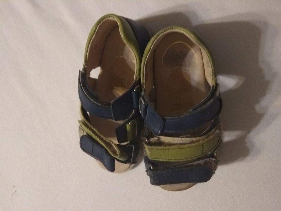 Sandałki Aurelka r.25