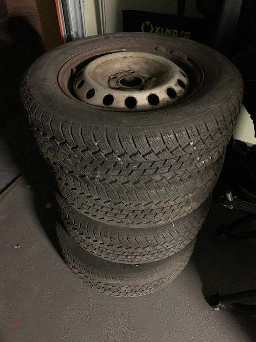 4x Felgi stalowe 16 + opony zimowe Renault Trafic II / Vivaro zimówki