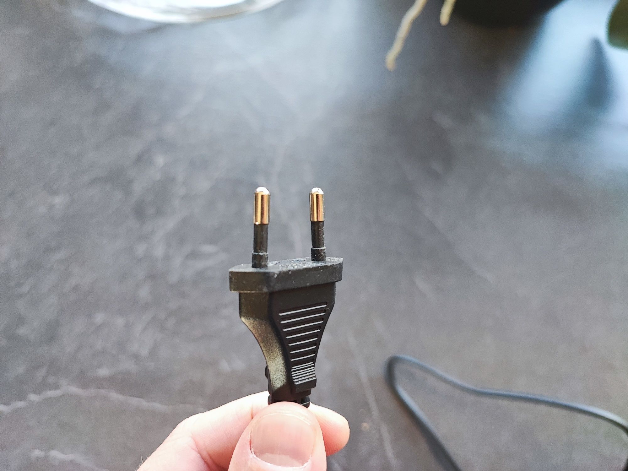 Ładowarka 42V 3A do roweru elektrycznego i hulajnogi

Sprzedam n