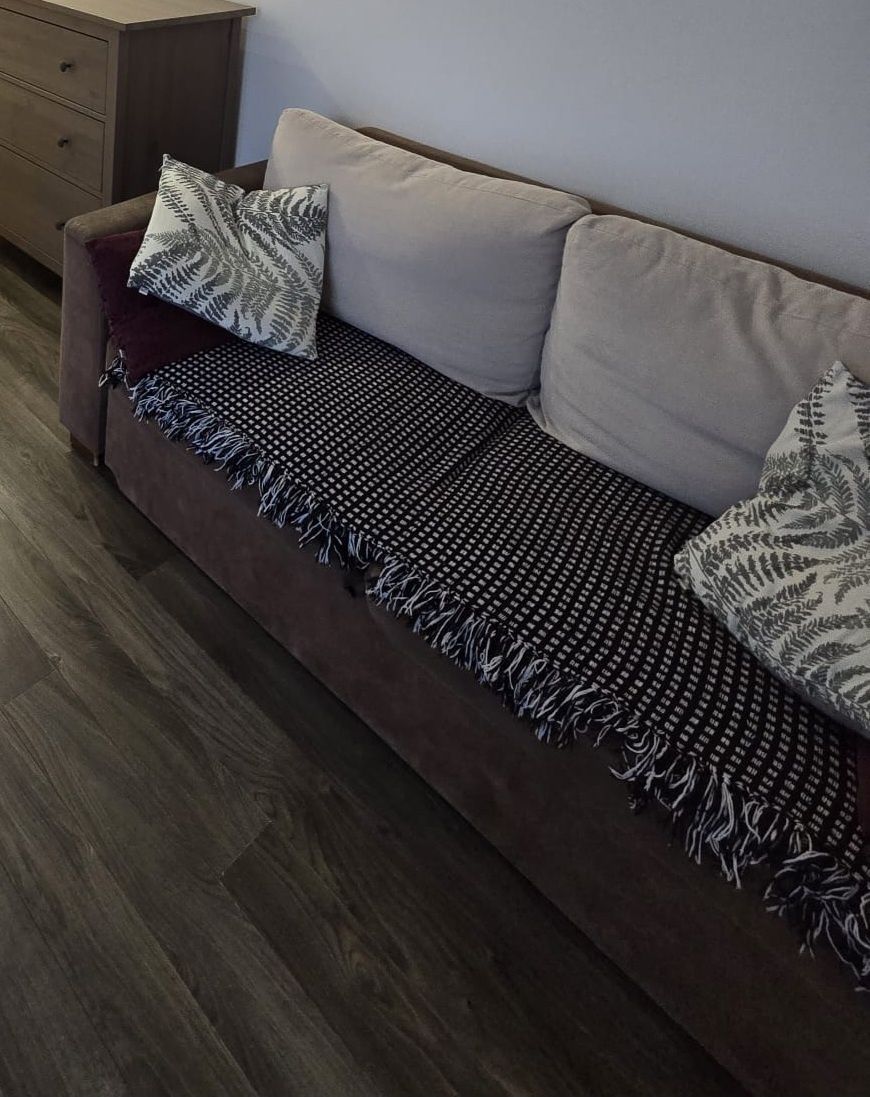 Sofa rozkładana 170x85cm uszkodzona w środku