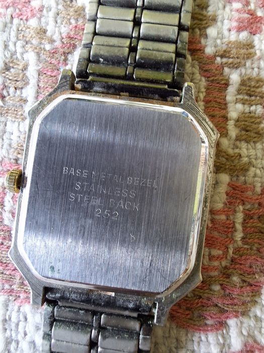 Zegarek damski na rękę