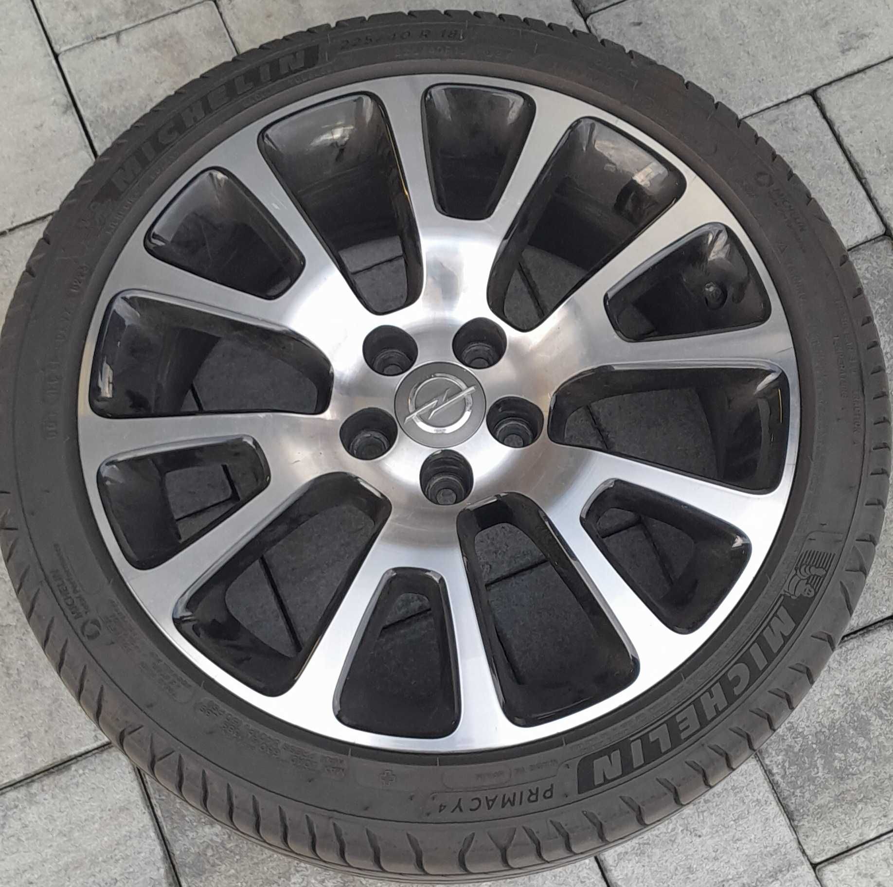 Opony letnie 225/40R18 +felgi 5x110 Opel