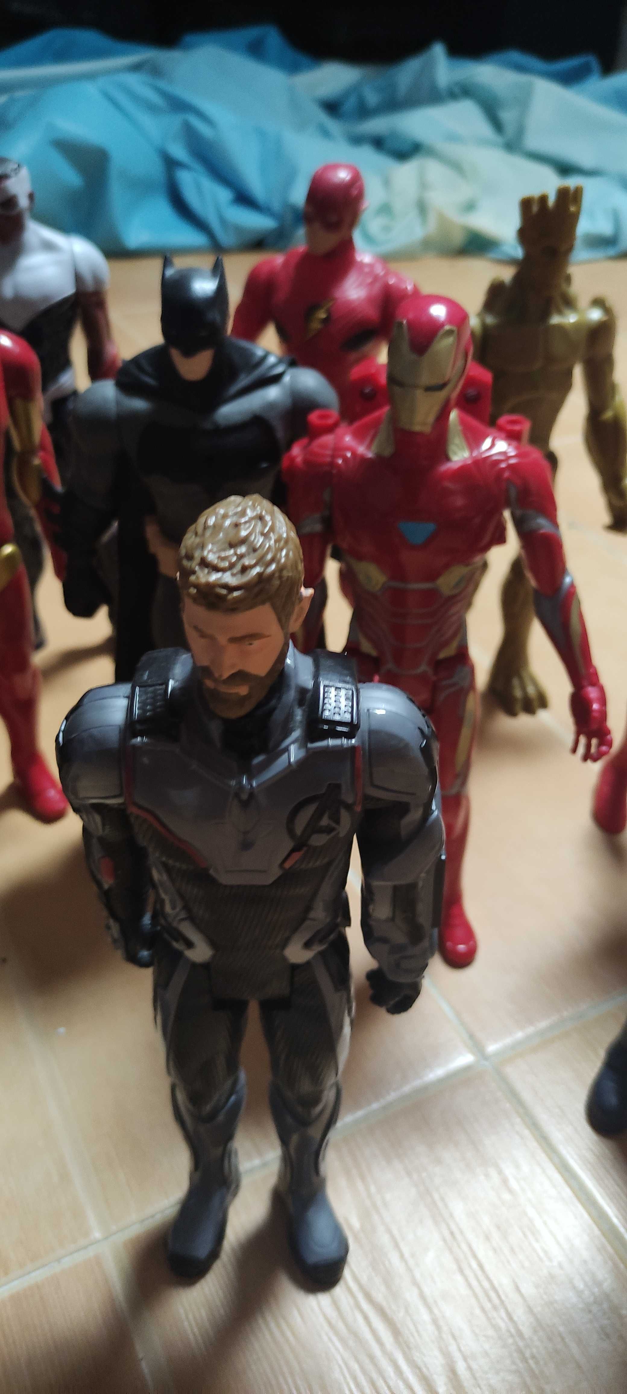 Figuras originais Marvel