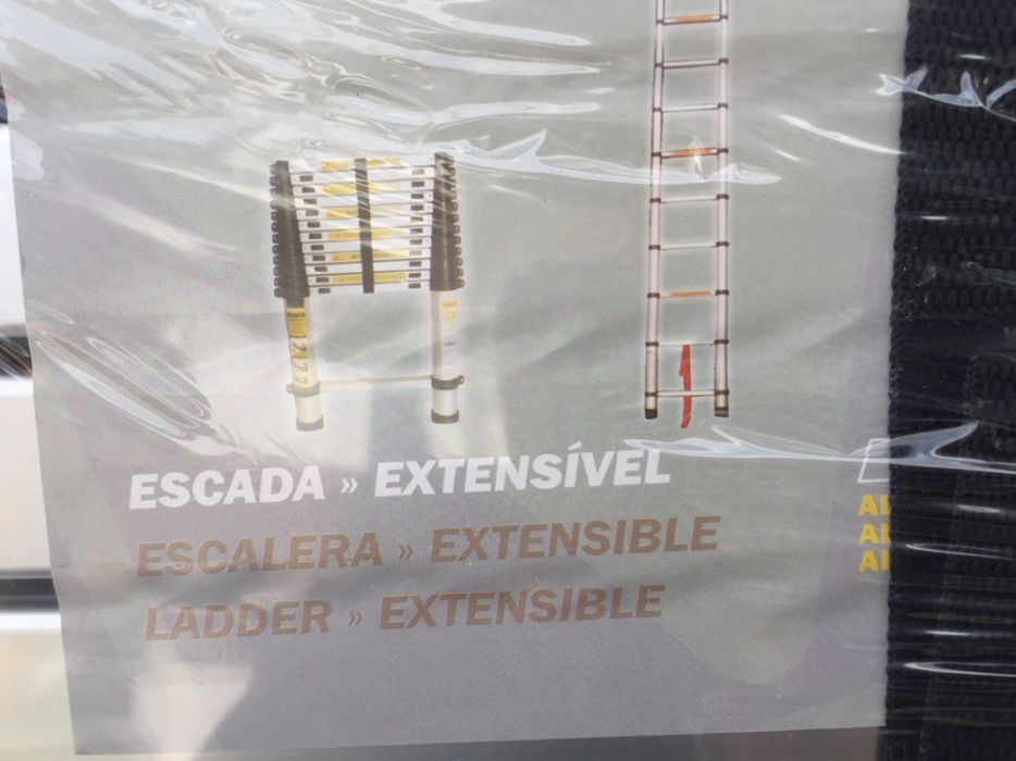 Escadote extensível profissional