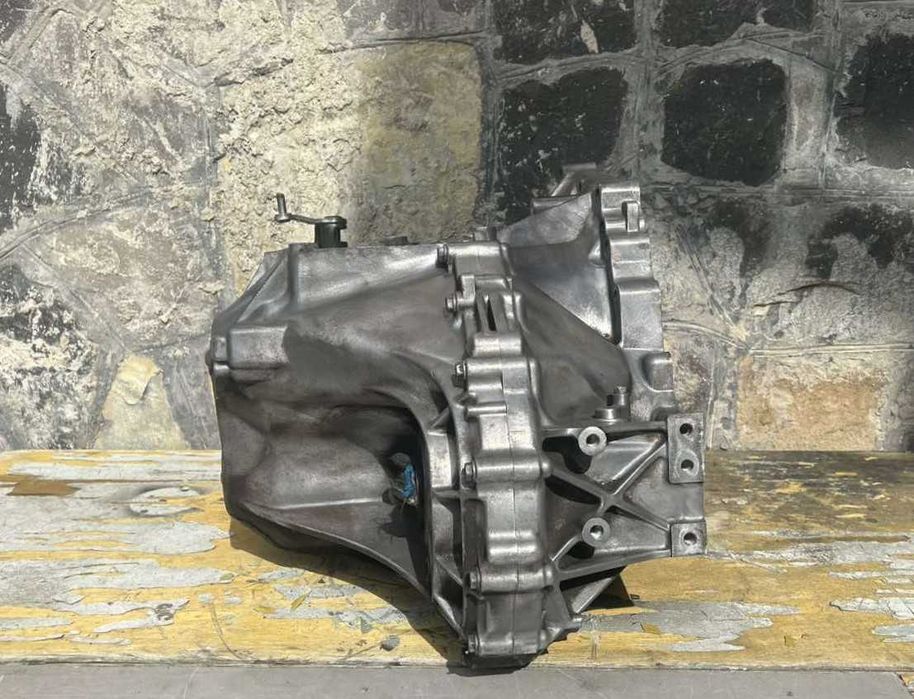 Коробка передач (МКПП) Toyota Avensis T27 (2008-2015р.в) - 2.0D4D