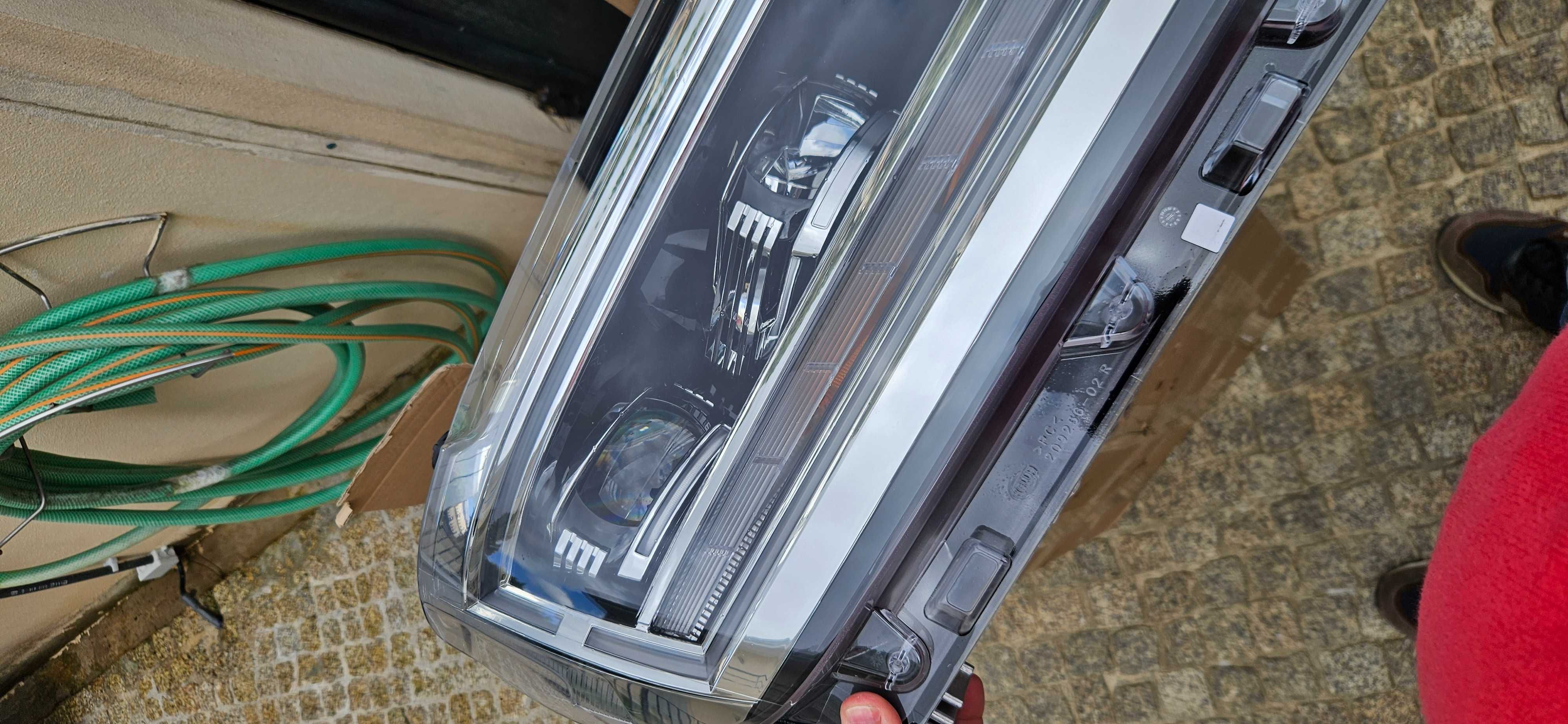 Óptica em Led para MAN TGE ou vw crafter