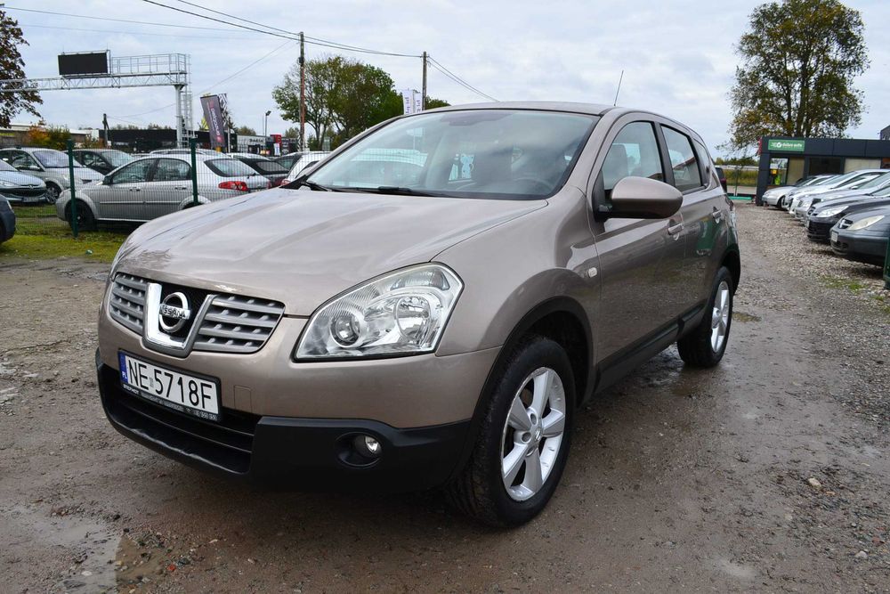 Nissan - Qashqai  1.6 cm benzyna  , super stan , klimatronik kamera !