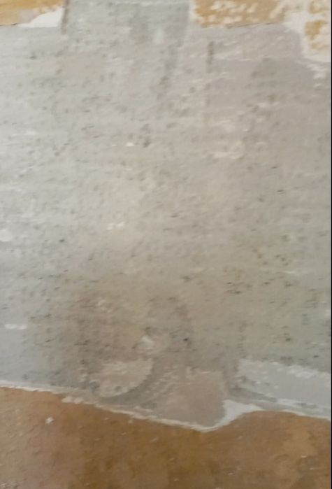 Чищення машиним способом  декоративної штукатурки, набілів фарби вапна