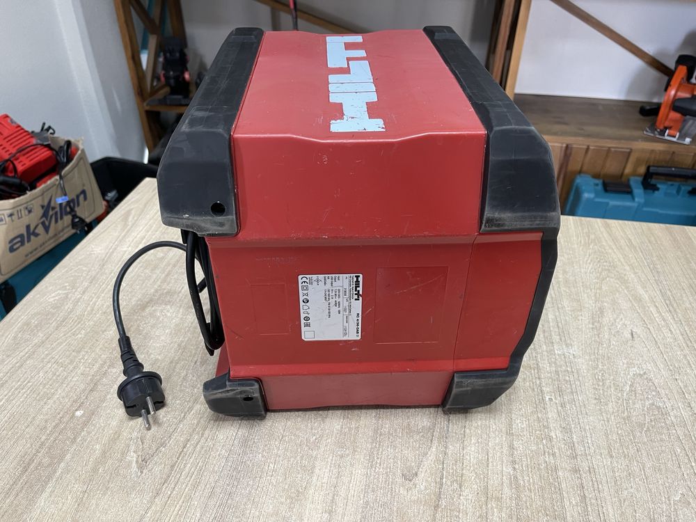 Hilti RC 4/36-DAB / радіо-програвач, зарядний пристрій  Хілті