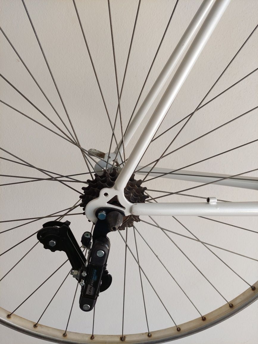 Bicicleta clássica Marvil restaurada