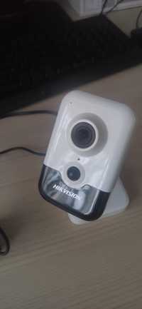 Камера відеоспостереження Hikvision 2.8mm wi-fi флешка 128Gb блок