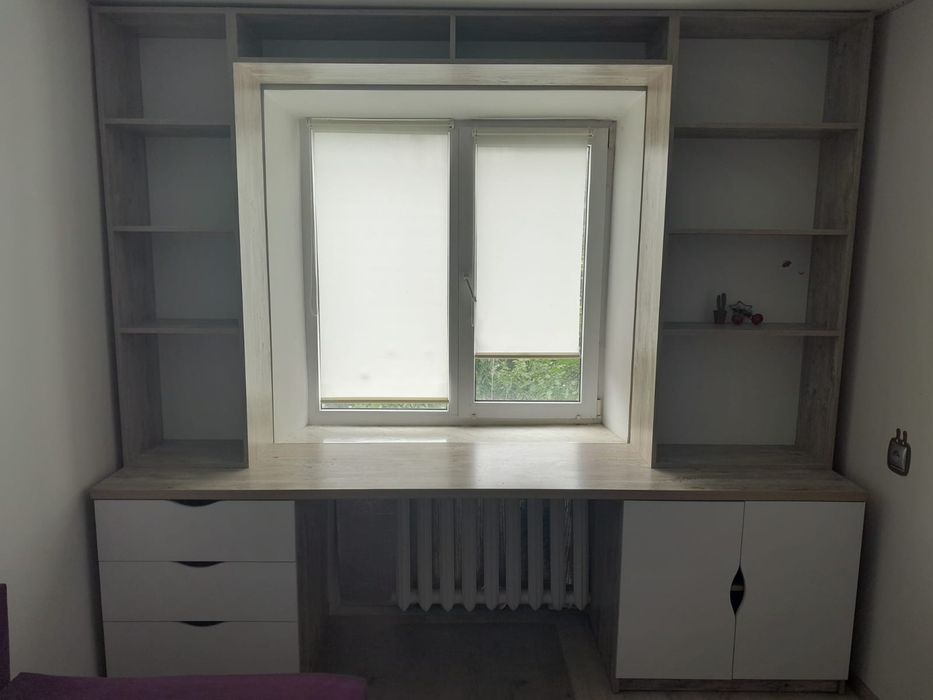 Стінка в дитячу з робочою поверхнею