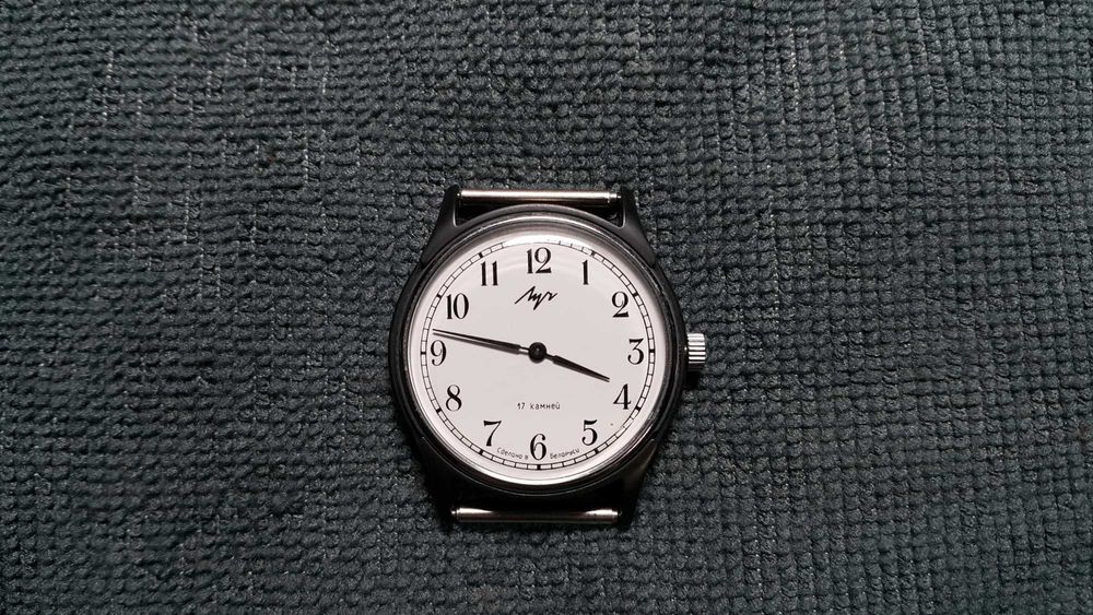 Zegarek Lucz , Łucz , Luch , nie używany.