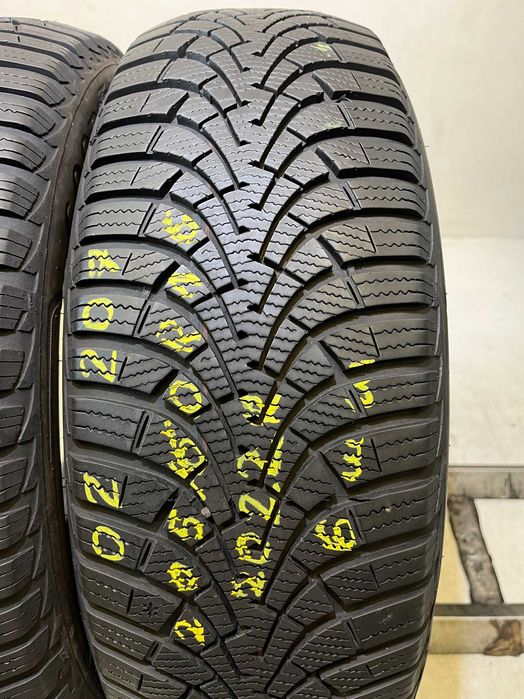 2x 205/60R16 GoodYear Ultra Grip 9+ 92H OZ207