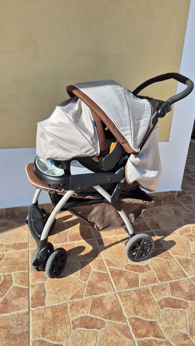Carrinho bebé Chicco cadeira e ovo