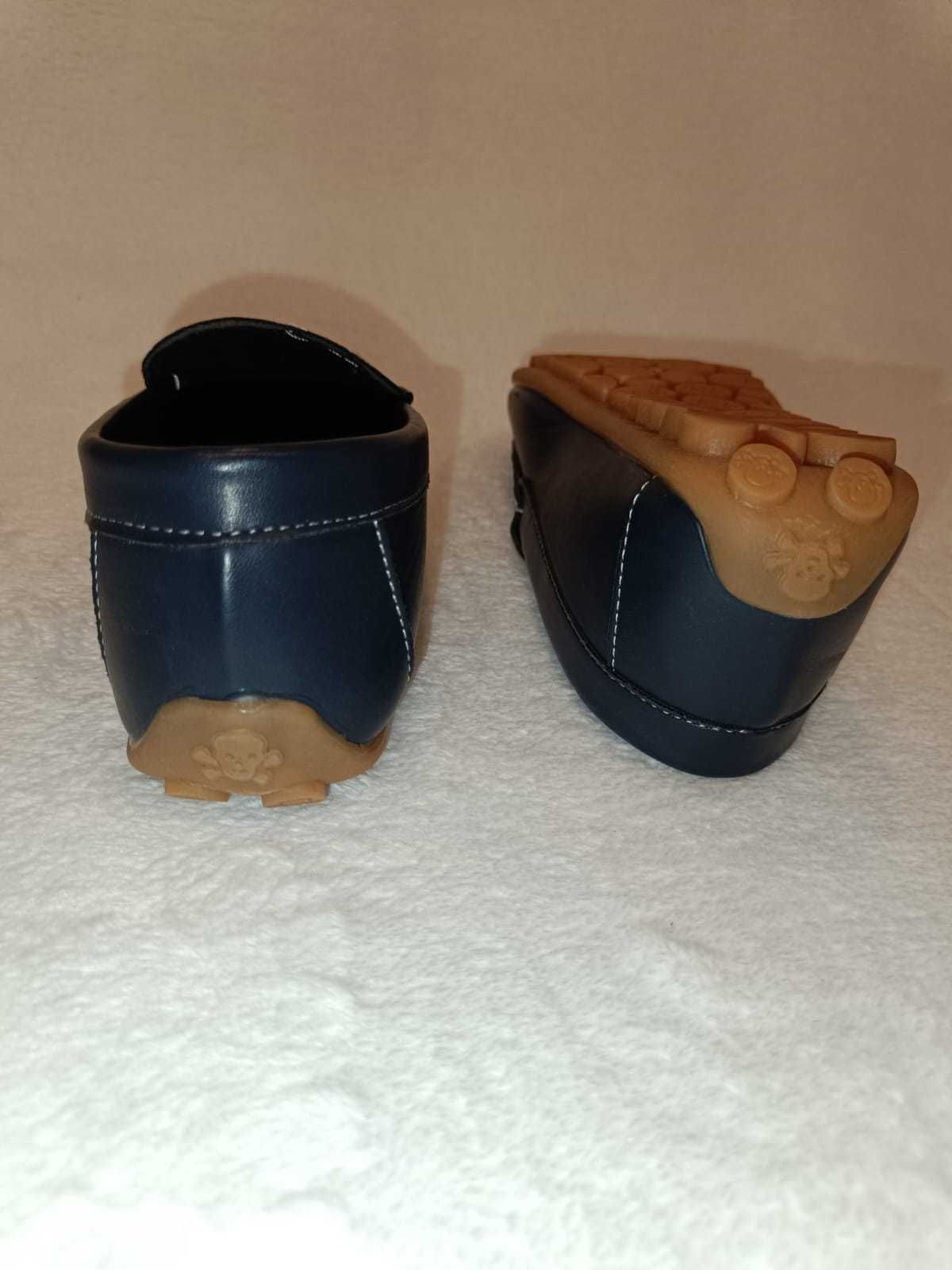 Buty dziecięce - granatowe mokasyny