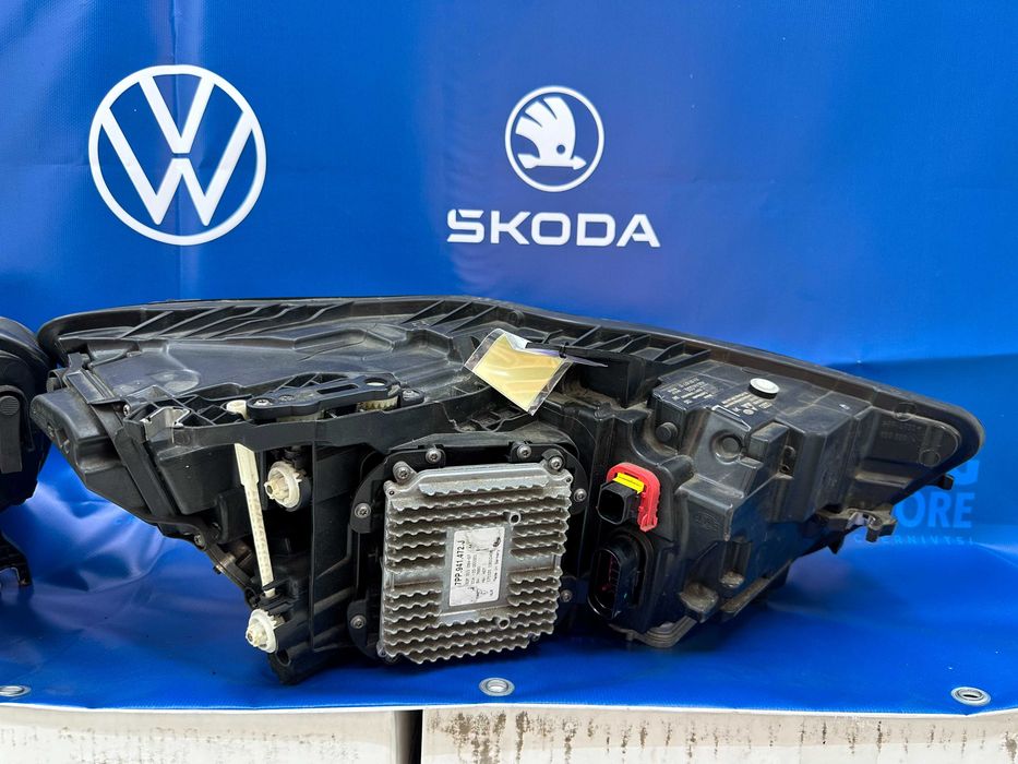 Фари матричні комплектні ліва права Audi A6 C7 рестайл